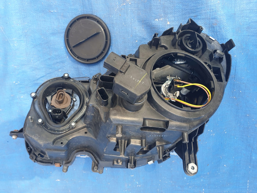 Frontscheinwerfer Mercedes-Benz W211 Rechts Scheinwerfer Headlight SCH6114202760sz