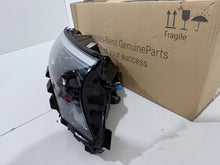 Laden Sie das Bild in den Galerie-Viewer, Frontscheinwerfer Mercedes-Benz Eqc A2939066600 Rechts Scheinwerfer Headlight SCH2938690663ck