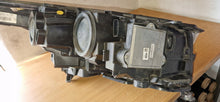 Laden Sie das Bild in den Galerie-Viewer, Frontscheinwerfer Ford Kuga GV41-13W030-FD 90156437 LED Links Headlight