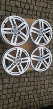 Load image into Gallery viewer, 4x Alufelge 17 Zoll 7.0" 5x112 42ET Glanz Silber 8W0601025P Audi A4 B9 Rim Wheel FEL3410175482rb