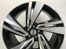 Laden Sie das Bild in den Galerie-Viewer, 1x Alufelge 18 Zoll 7.0" 5x100 39ET Glanz Schwarz 2GM601025H VW Rim Wheel FEL4619446241sz