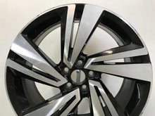 Laden Sie das Bild in den Galerie-Viewer, 1x Alufelge 18 Zoll 7.0" 5x100 39ET 2GM601025H VW Rim Wheel FEL4619446241sz