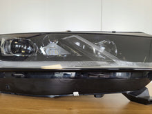Load image into Gallery viewer, Frontscheinwerfer Skoda Octavia Fabia 5E4941016B Rechts Scheinwerfer Headlight SCH3968312572jf