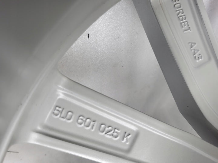 1x Alufelge 17 Zoll 7.0" 5x112 45ET Glanz Silber 5L0601025K Skoda Yeti 5l FEL1899823364fl