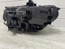 Laden Sie das Bild in den Galerie-Viewer, Frontscheinwerfer BMW G21 G20 9450796 Rechts Scheinwerfer Headlight