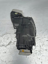 Laden Sie das Bild in den Galerie-Viewer, Frontscheinwerfer Porsche 911 996 99663105701 Links Scheinwerfer Headlight SCH6862485050tf