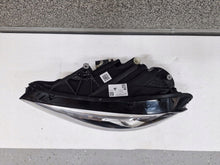 Laden Sie das Bild in den Galerie-Viewer, Frontscheinwerfer Mercedes-Benz W177 A1779063705 Links Scheinwerfer Headlight SCH1430416352hz