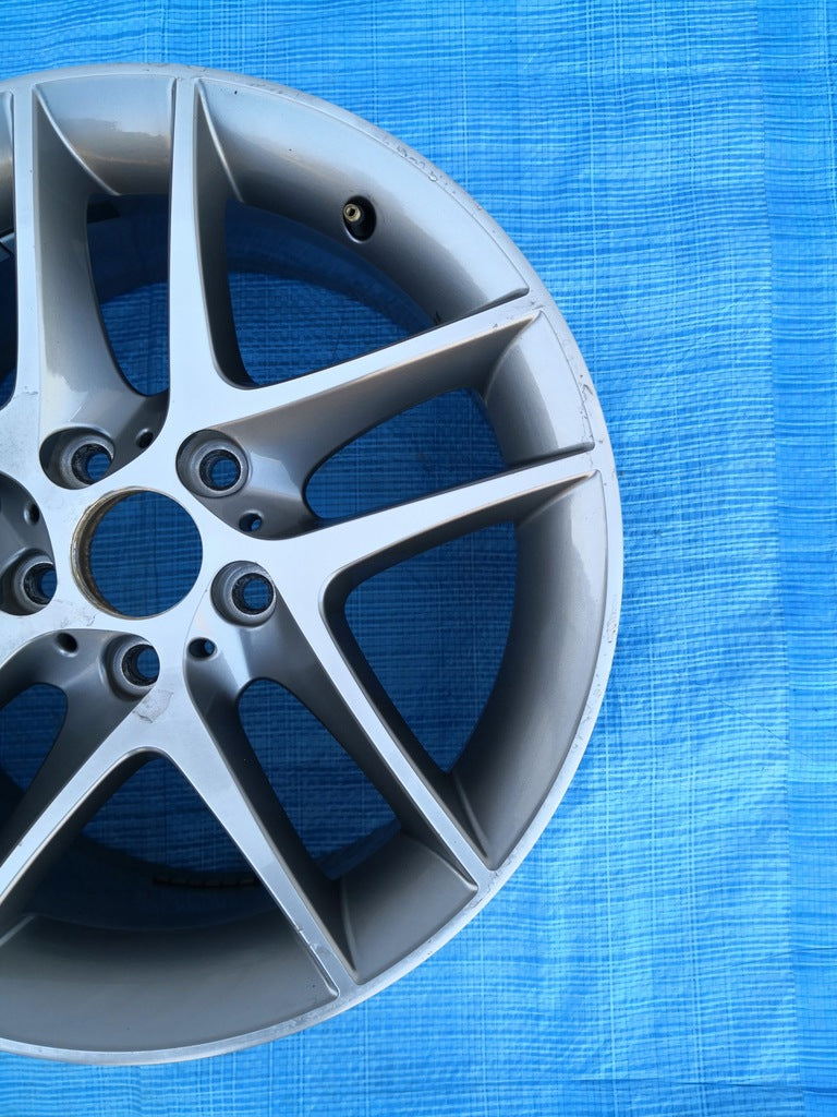 1x Alufelge 18 Zoll 8.5" 5x120 52ET 6858734 BMW 1 E88 E81 E82 E87 Rim Wheel FEL5698452743na