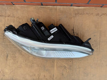 Laden Sie das Bild in den Galerie-Viewer, Frontscheinwerfer Tesla Model S 5005911-00-C Xenon Rechts Scheinwerfer Headlight