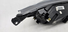 Laden Sie das Bild in den Galerie-Viewer, Frontscheinwerfer Ford Focus JX7B-13E017-AH Full LED Links Headlight