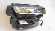 Laden Sie das Bild in den Galerie-Viewer, Frontscheinwerfer Skoda Karoq 57B941010 Rechts Scheinwerfer Headlight SCH4306479098du