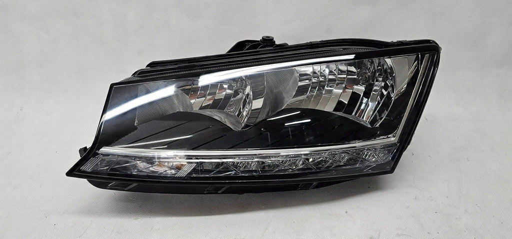 Frontscheinwerfer Skoda Fabia III 6V1941015D LED Links Scheinwerfer Headlight