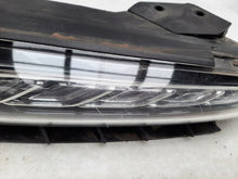 Laden Sie das Bild in den Galerie-Viewer, Frontscheinwerfer Hyundai Kona 92208-J9000 Rechts Scheinwerfer Headlight SCH9397160826qw