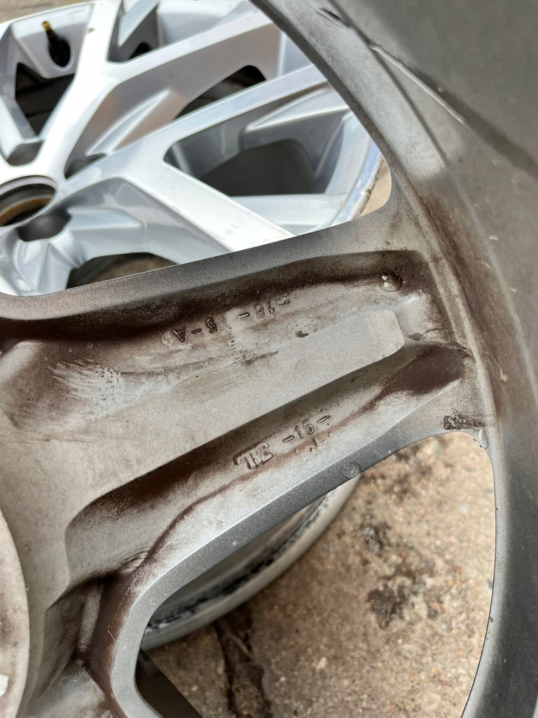 1x Alufelge 19 Zoll 8.0" 5x112 A1564010600 Mercedes-Benz Gla Rim Wheel FEL9606835202ya