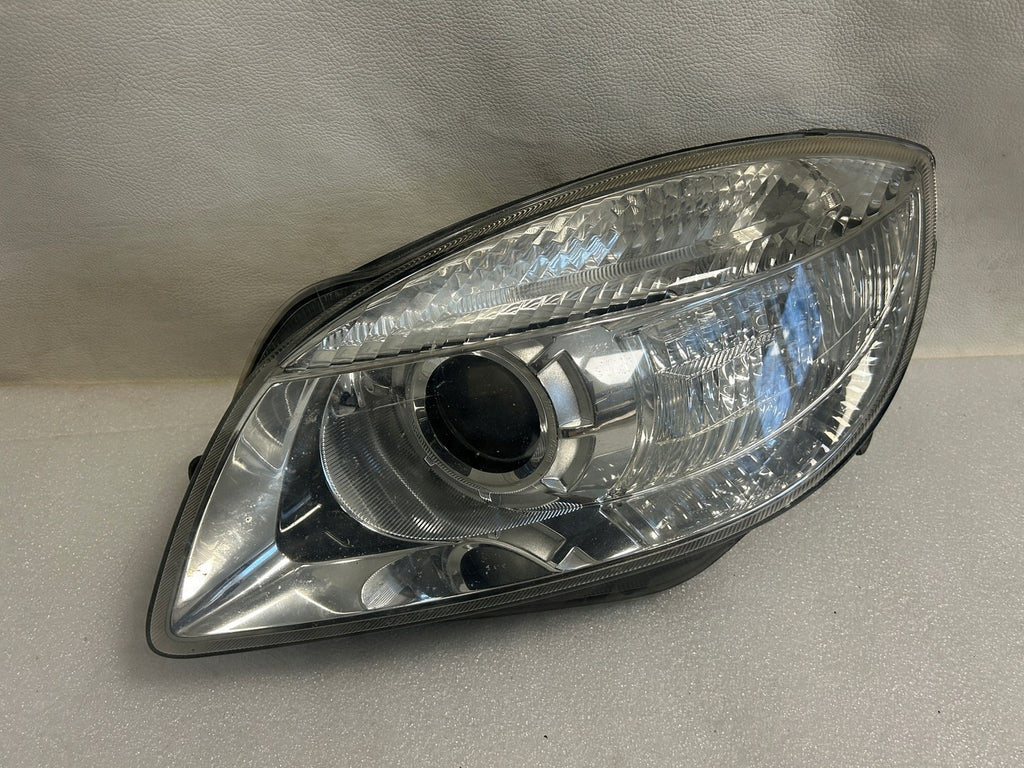 Frontscheinwerfer Skoda Fabia Ein Stück (Rechts oder Links) Headlight