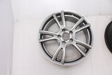 Load image into Gallery viewer, 1x Alufelge 18 Zoll 7.5&quot; 5x114.3 45ET Glanz Silber KBA46127 Hyundai Rim Wheel