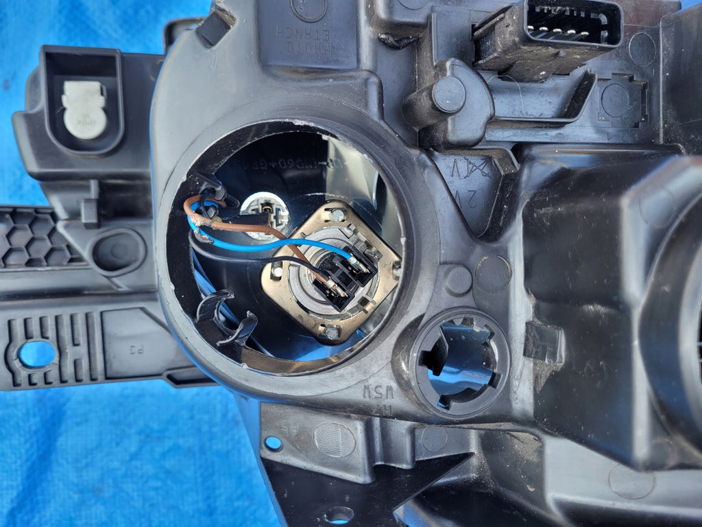 Frontscheinwerfer Renault Clio III TL692916123 Ein Stück (Rechts oder Links) SCH8383784170jo
