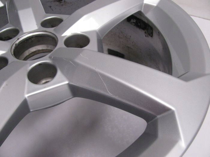 1x Alufelge 16 Zoll 6.5" 5x112 43ET Glanz Silber 81A601025 Audi Q2 Rim Wheel FEL7733400882az