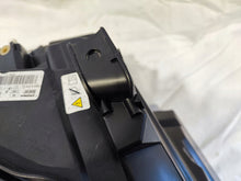 Load image into Gallery viewer, Frontscheinwerfer BMW X1 E84 2990008 89093515 Xenon Rechts Headlight SCH3421450552bc