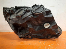 Laden Sie das Bild in den Galerie-Viewer, Frontscheinwerfer Mercedes-Benz W205 Ein Stück (Rechts oder Links) Headlight SCH9578240375ad