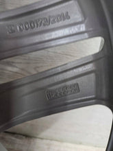 Load image into Gallery viewer, 1x Alufelge 17 Zoll 7.0" 5x112 42ET Glanz Silber 8W0601025P Audi A4 B9 Rim Wheel FEL9227818802zr