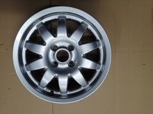 Laden Sie das Bild in den Galerie-Viewer, 1x Alufelge 15 Zoll 6.0" 4x100 Renault Rim Wheel FEL3885969943rp