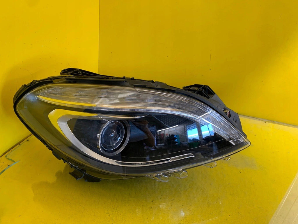 Frontscheinwerfer Mercedes-Benz W246 A2468207261 Xenon Rechts Headlight