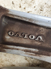 Laden Sie das Bild in den Galerie-Viewer, 1x Alufelge 17 Zoll 7.0&quot; 5x108 40,5ET Volvo S60 V60 Rim Wheel