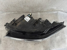 Laden Sie das Bild in den Galerie-Viewer, Frontscheinwerfer VW Tiguan Allspace 5NN941081D Links Scheinwerfer Headlight