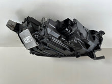 Load image into Gallery viewer, Frontscheinwerfer Skoda Octavia IV 5E4941015A Full LED Links Headlight SCH1147192452xz