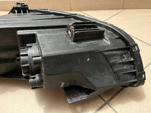 Laden Sie das Bild in den Galerie-Viewer, Frontscheinwerfer Hyundai Ix35 92102-2Y000 Halogen Rechts Scheinwerfer Headlight