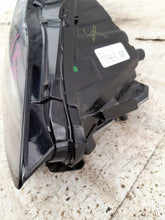 Laden Sie das Bild in den Galerie-Viewer, Frontscheinwerfer Tesla Model 3 1077375-00-6 LED Ein Stück (Rechts oder Links)