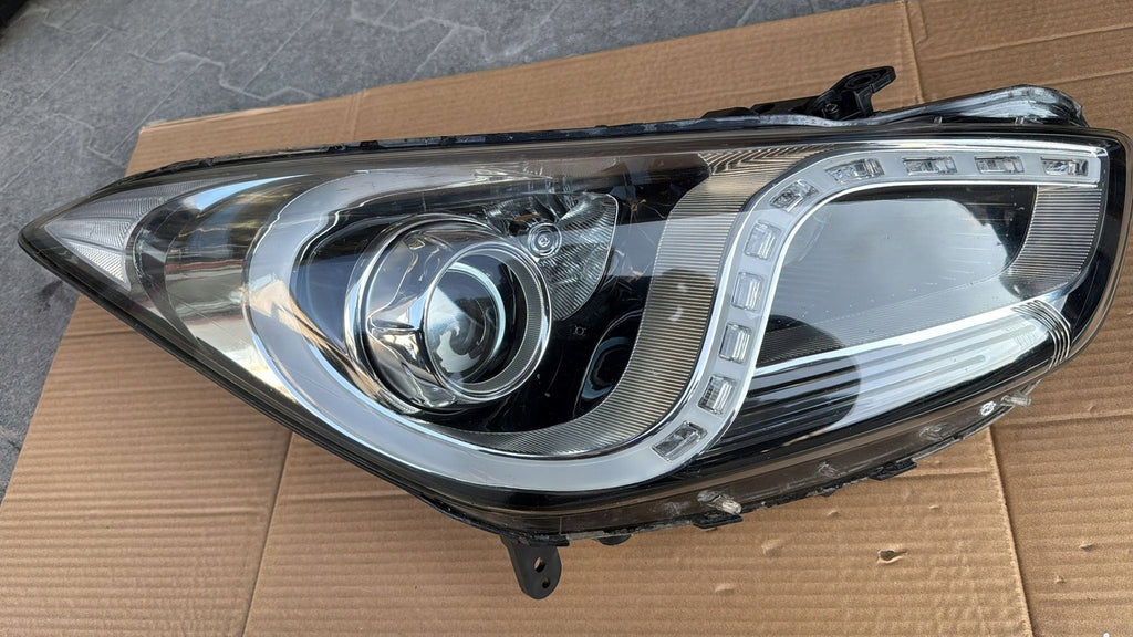 Frontscheinwerfer Hyundai I40 92102-3Z1000 Xenon Rechts Scheinwerfer Headlight SCH4660506588vv