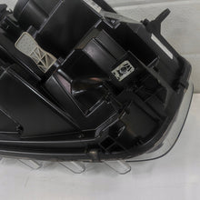 Laden Sie das Bild in den Galerie-Viewer, Frontscheinwerfer Dacia Duster 260609367R LED Links Scheinwerfer Headlight