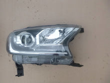 Load image into Gallery viewer, Frontscheinwerfer Ford Ranger Rechts Scheinwerfer Headlight