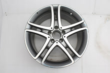 Laden Sie das Bild in den Galerie-Viewer, 1x Alufelge 18 Zoll 9.5&quot; 5x112 43ET A2224012000 Mercedes-Benz Rim Wheel