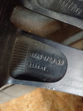 Load image into Gallery viewer, 1x Alufelge 17 Zoll 6.5&quot; 4x100 50ET Nissan 1 Rim Wheel