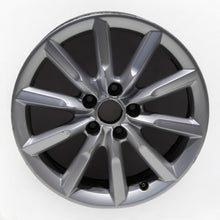 Laden Sie das Bild in den Galerie-Viewer, 1x Alufelge 17 Zoll 7.0&quot; 5x112 43ET Glanz Silber 8U0601025S Audi A3 Rim Wheel