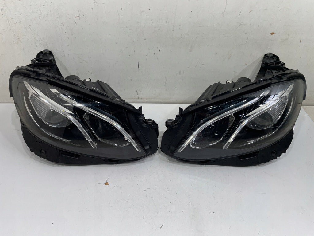 Frontscheinwerfer Mercedes-Benz W213 A2139068808 LED Rechts oder Links SCH9024404493ys