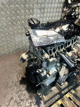 Laden Sie das Bild in den Galerie-Viewer, Motor BMW 3 F34 N47D20C 2.0 184PS 173TKm Diesel Engine Unkomplett MOT3209473639ed