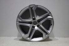 Load image into Gallery viewer, 1x Alufelge 18 Zoll 8.0&quot; 5x112 39ET Glanz Silber 80A601025BD Audi Q5 Rim Wheel