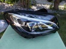 Laden Sie das Bild in den Galerie-Viewer, Frontscheinwerfer Mercedes-Benz W205 A2059062604 Xenon Rechts Headlight SCH7173001486rl