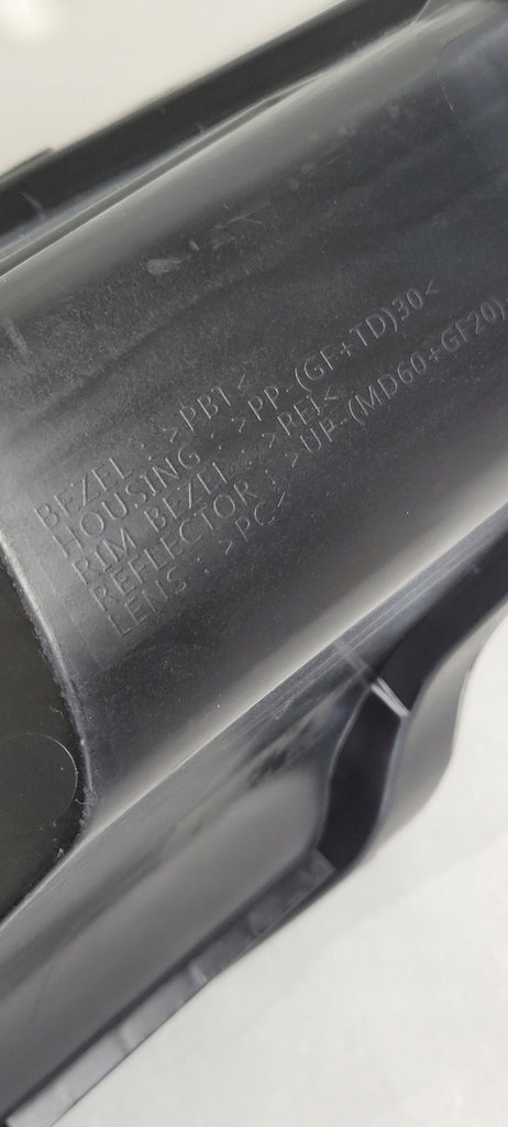 Frontscheinwerfer Hyundai I30 III 92101-G4510 Ein Stück (Rechts oder Links)