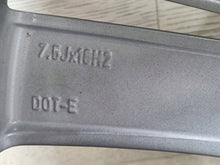 Laden Sie das Bild in den Galerie-Viewer, 1x Alufelge 18 Zoll 5x108 31381860 Volvo V40 Rim Wheel FEL3988109321sc