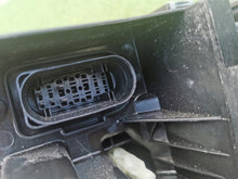 Laden Sie das Bild in den Galerie-Viewer, Frontscheinwerfer VW Transporter Caravelle 7L1941036D LED Rechts Headlight