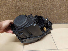 Laden Sie das Bild in den Galerie-Viewer, Frontscheinwerfer Audi A5 8T0941005C Xenon Ein Stück (Rechts oder Links) SCH7489176309bk