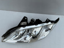 Laden Sie das Bild in den Galerie-Viewer, Frontscheinwerfer Renault Laguna III 260600035 Xenon Links Headlight SCH1062913069bv