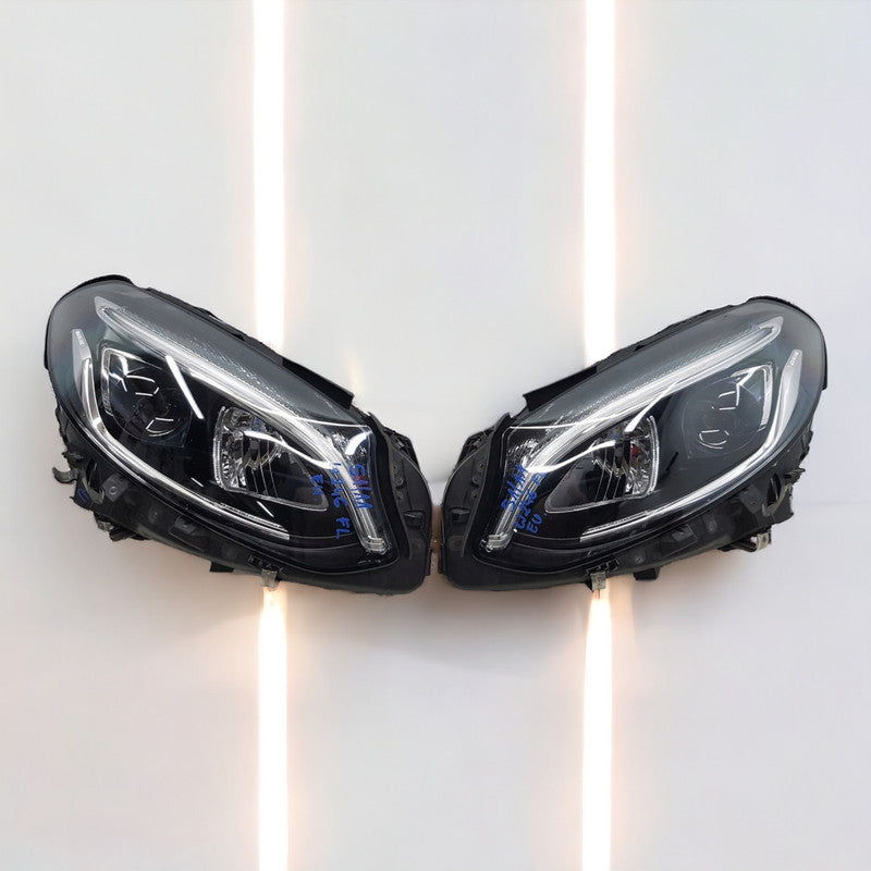 Frontscheinwerfer Mercedes-Benz W246 A2469066101 A2469062101 Rechts Headlight