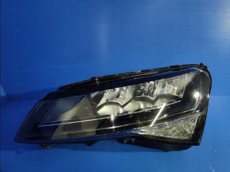 Frontscheinwerfer Skoda Superb III 3V1941015C Full LED Links Headlight