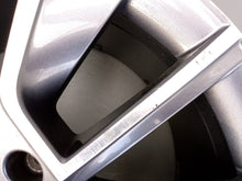 Laden Sie das Bild in den Galerie-Viewer, 1x Alufelge 18 Zoll 8.5&quot; 5x112 41ET 3V0601025BC Skoda Superb Iii Rim Wheel